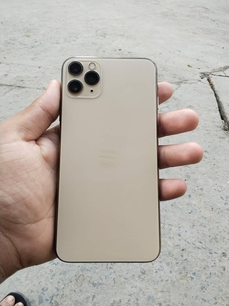 IPHONE 11 PRO MAX 1