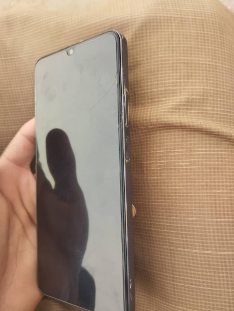 Realme Note 60 1