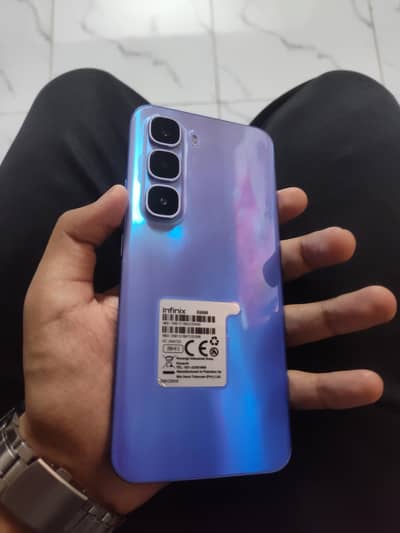 Infinix Hot 60 Pro+ 16/256gb with Box.