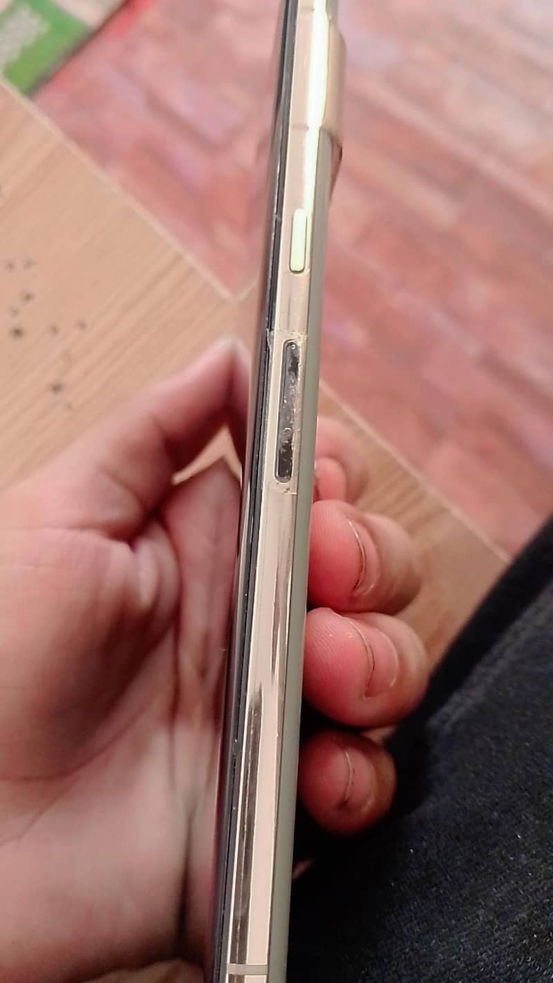 Google pixel 7 pro 4