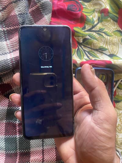 Vivo V21