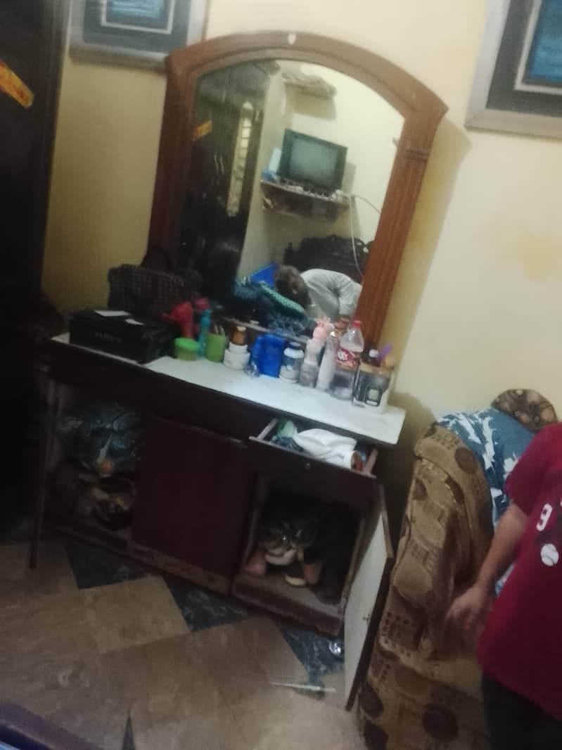 Dressing Table better condition 1