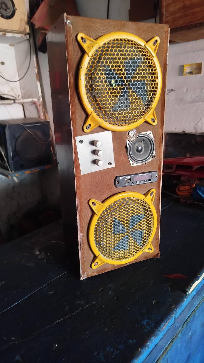 speaker 0