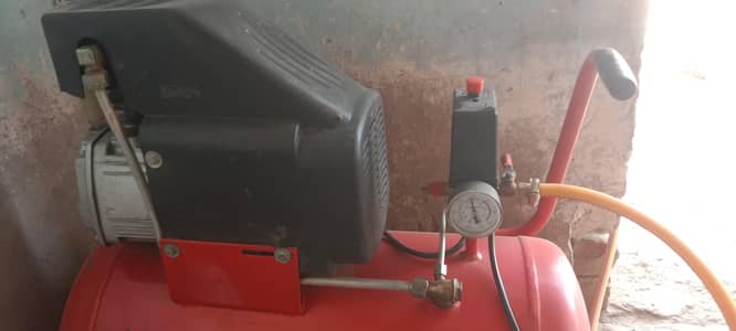Air compressor For Sell Condition 10 by 10