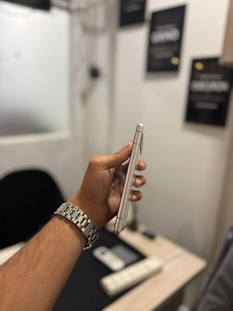 Google Pixel 7a 3