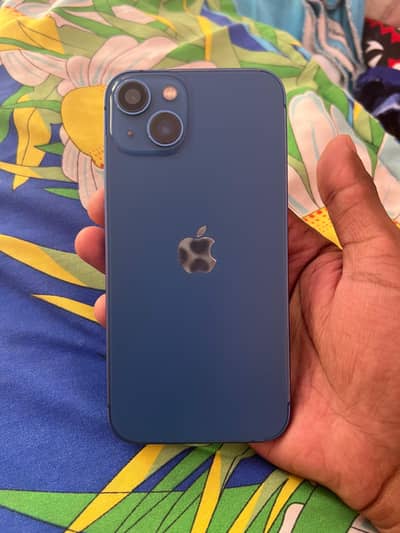 Apple iPhone 13