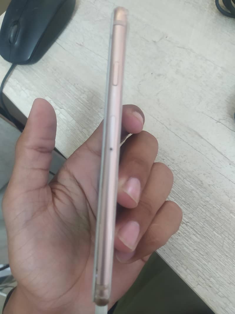 Apple iPhone 8 2