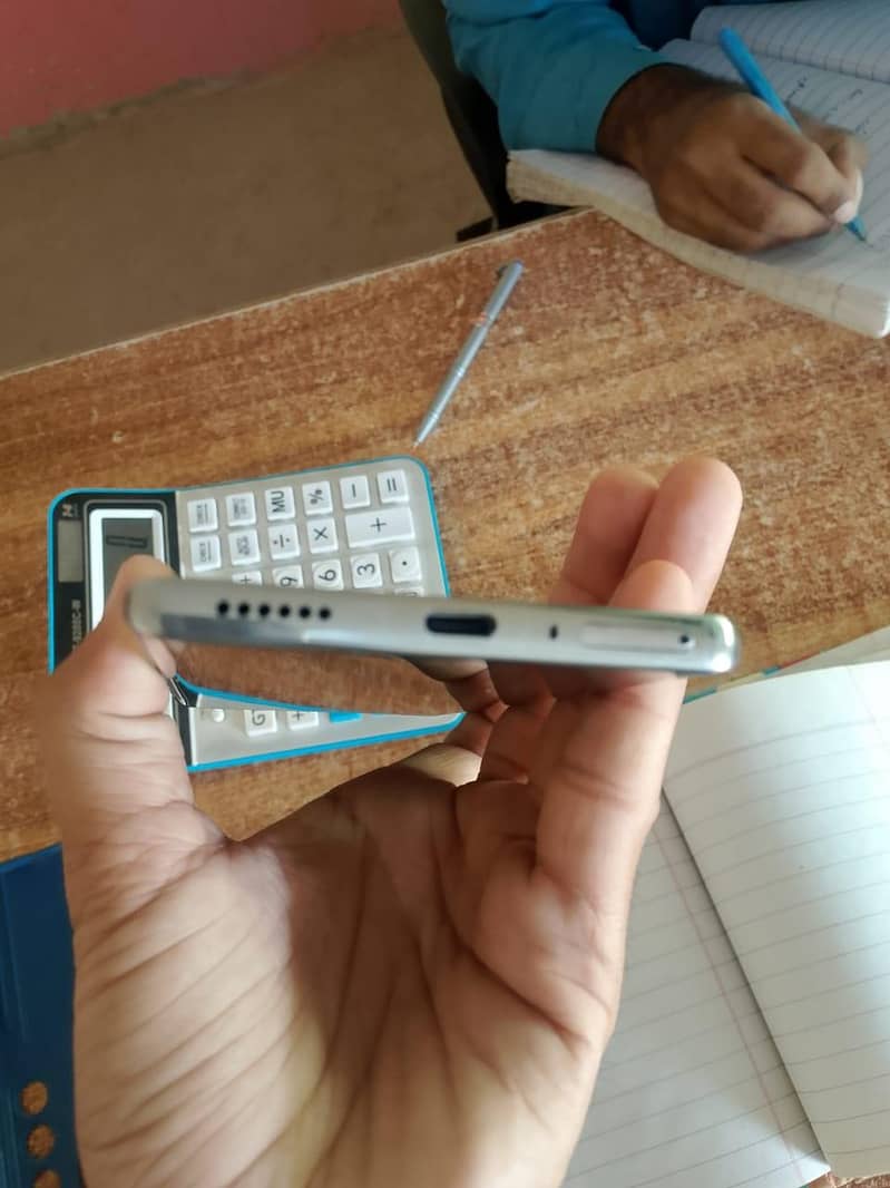 Tecno CAMON 40 Pro 0