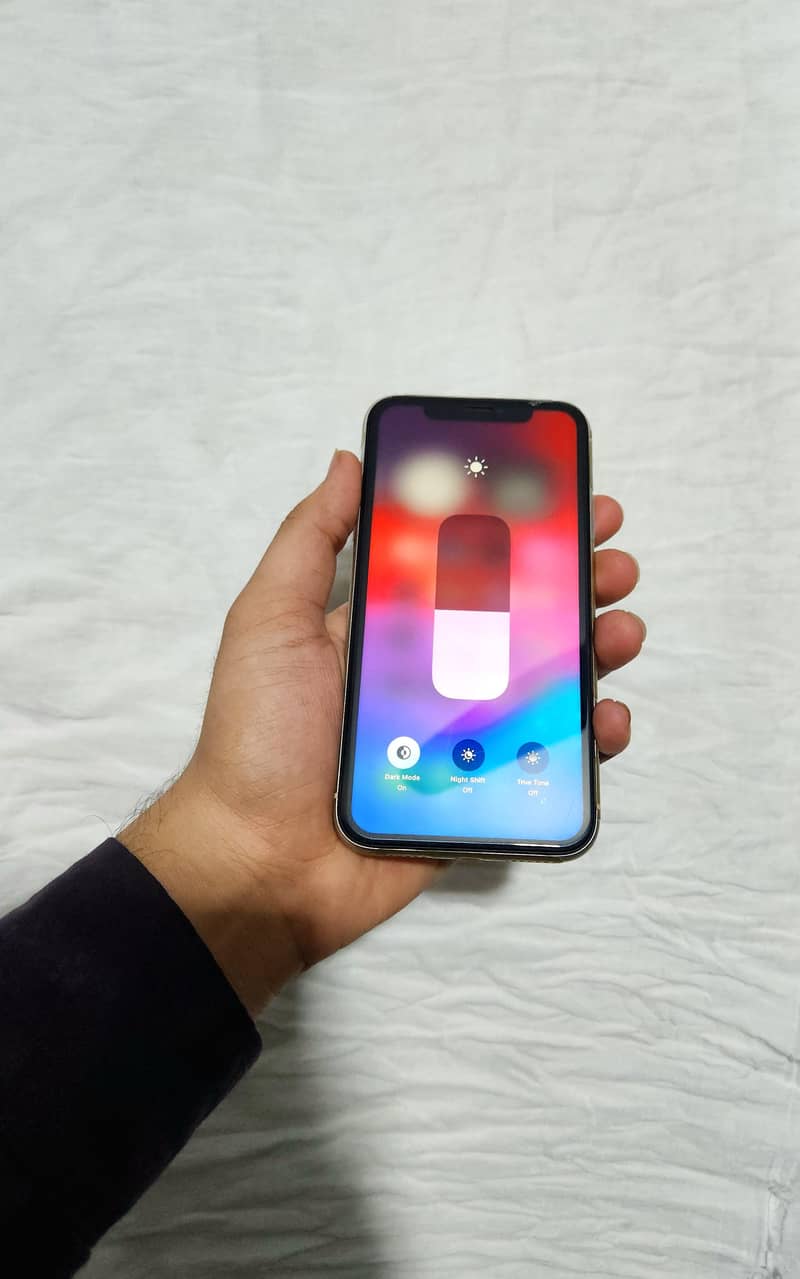 iPhone 11 6