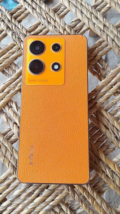Infinix Note 30