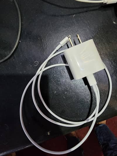 IPhone original Charger only 7 days used