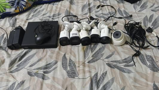 8 chanel DVR + 6 CCTV cameras + 500gb hard + bnc cable + power supply