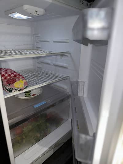 Kenwood Classic Plus Fridge LVS – 10/9 Condition – Demand 70,000
