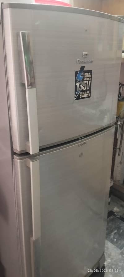 2 door medium size dawalance fridge