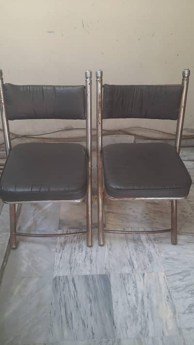 6 Steel Heavy Iron Pipe with Ragzen Seat Chairs