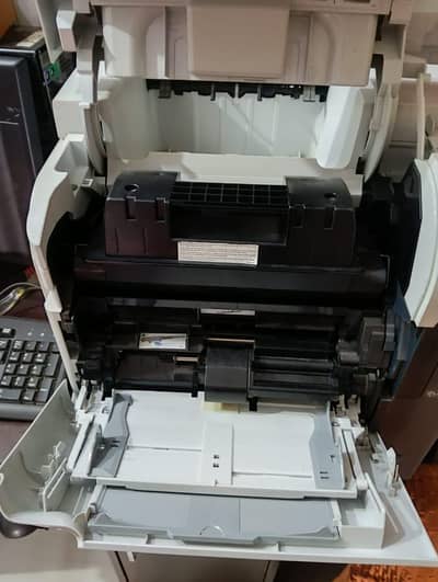 HP lazerjet color 602
