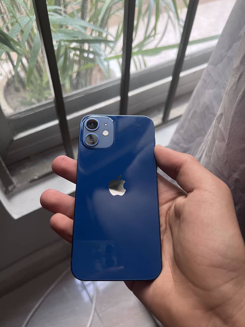 Iphone 12 mini 0