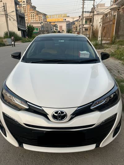 Toyota yaris sedan ATIV x CVT 1.5 2021