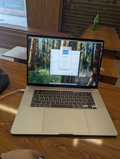 Macbook Pro 2019 16 inch 64 RAM 2 TB SSD i9 4 GB