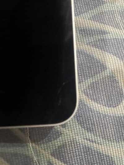 IPAD M2.8RAM 128 GB LITTLE SIDE CREAK