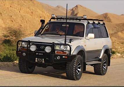 Toyota Land Cruiser 1995 I Karachi registered
