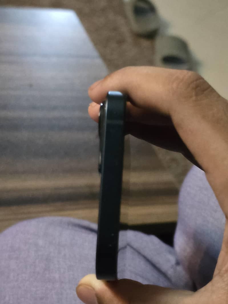 Apple iPhone 14 5