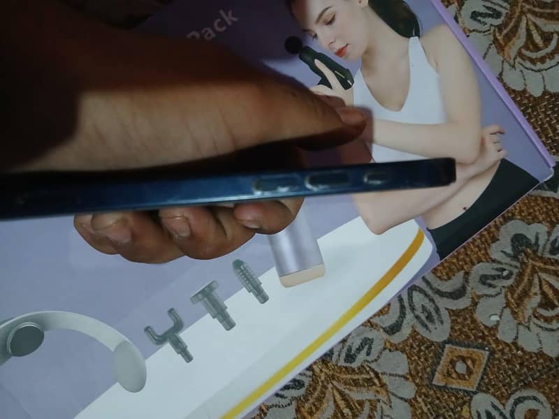 Apple iPhone 12 10