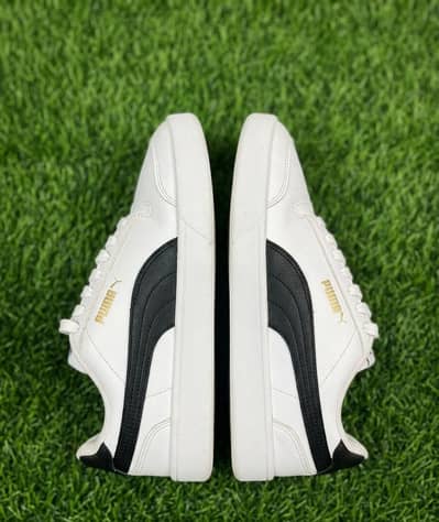 size ( 9 ) Original PUMA Sneakers | 10/10 Condition | Delivery Karachi