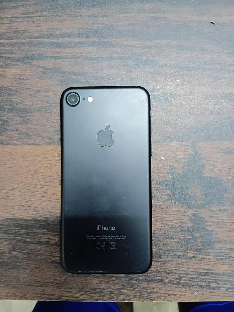 Apple iPhone 7 4