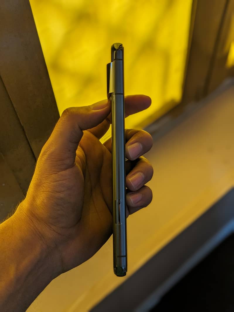 Google Pixel 8 Pro 4
