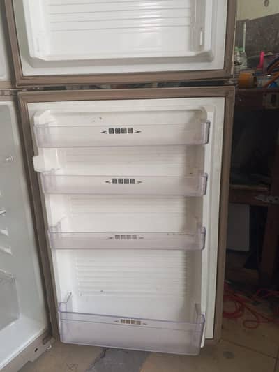mint condition fridge for sale chill cooling condition like new fridg
