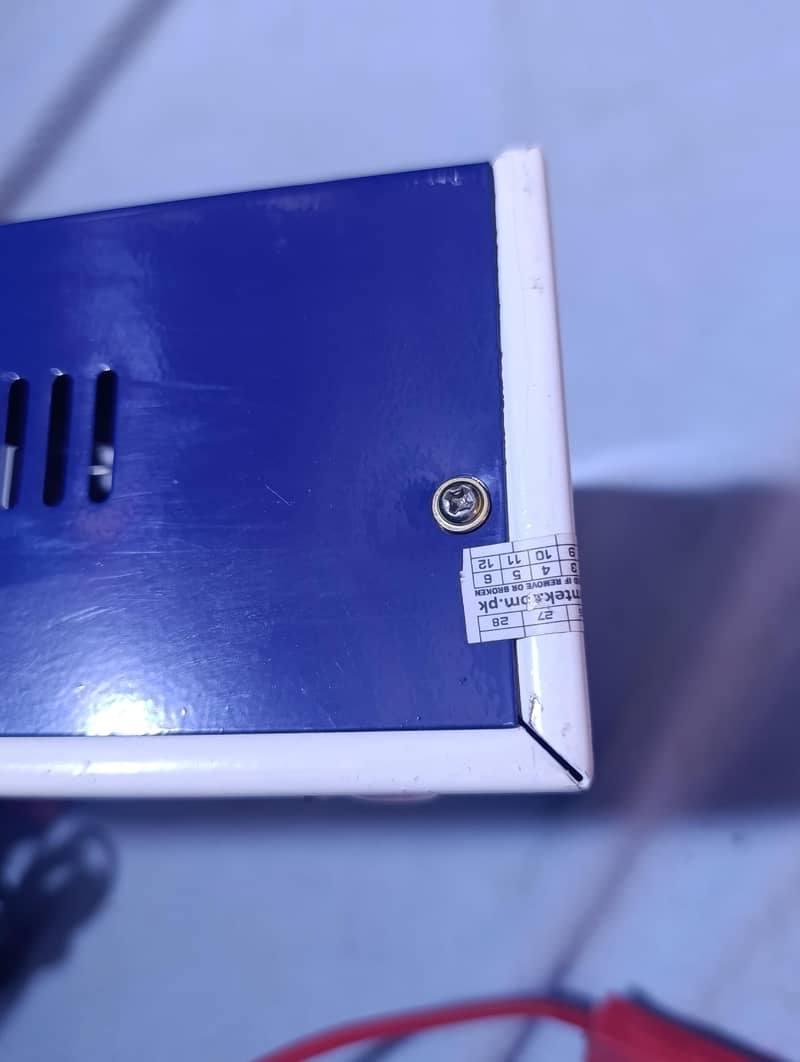 Simtek 30 amp full automatic 4