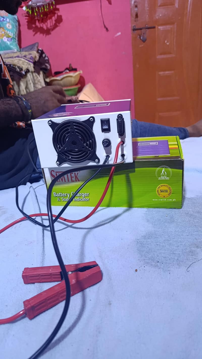 Simtek 30 amp full automatic 10
