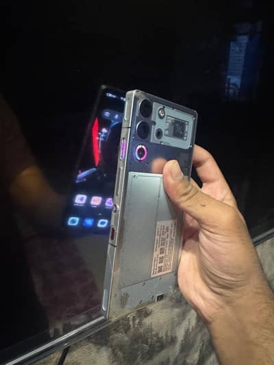 Red magic 10 pro 512GB non pta exchange possible with iphone