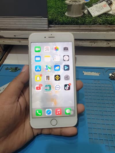 Apple iPhone 6S Plus