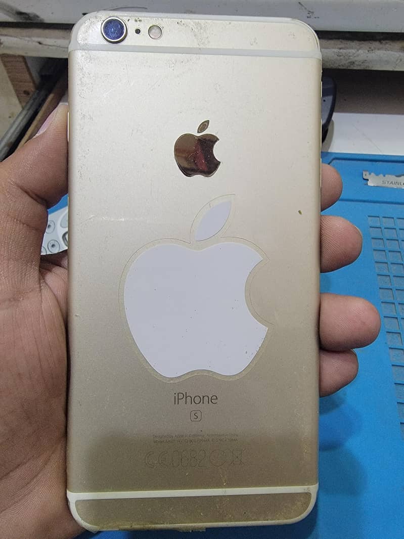 Apple iPhone 6S Plus 1