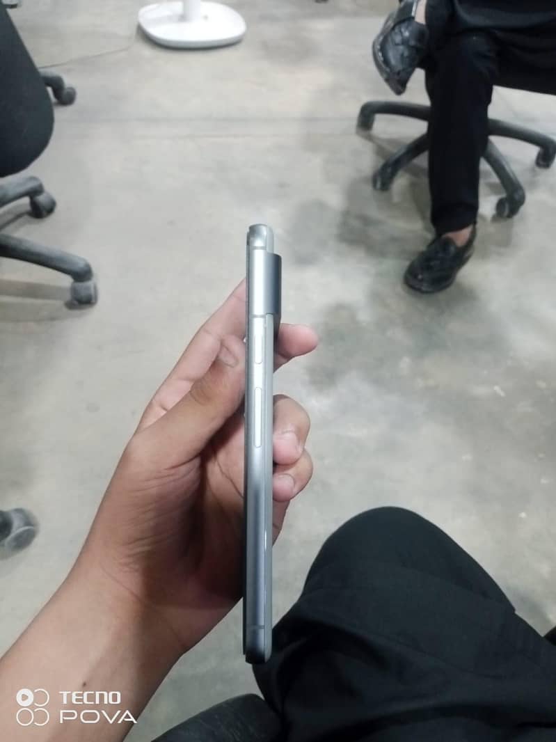 Google Pixel 8 1