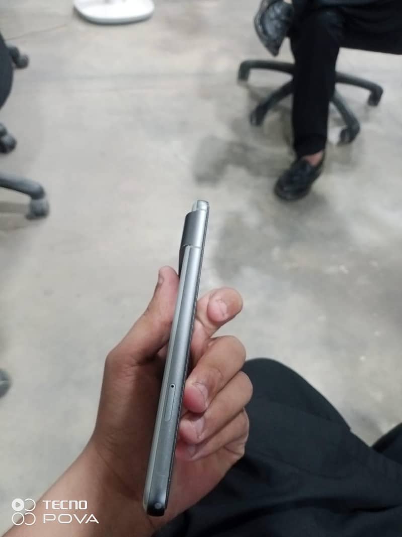 Google Pixel 8 3