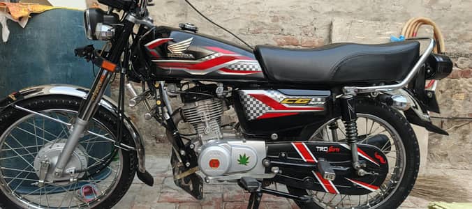 Honda 125 modal 2024 all clear bike good condition