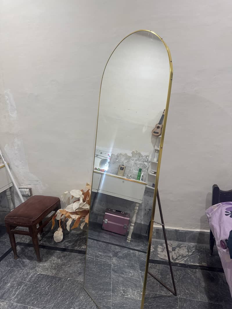 Full length mirror 0