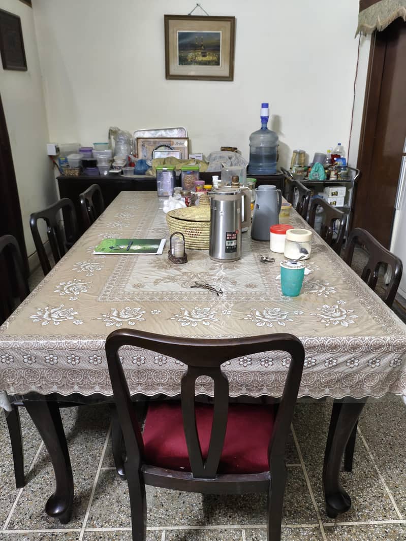 dining table for 8 persons  and side tables 0