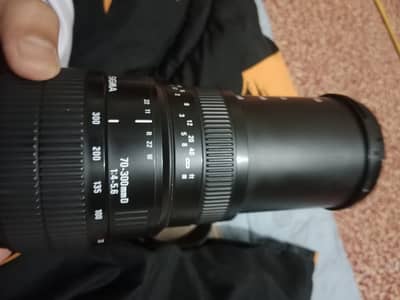 Nikon D7100 with two batteries