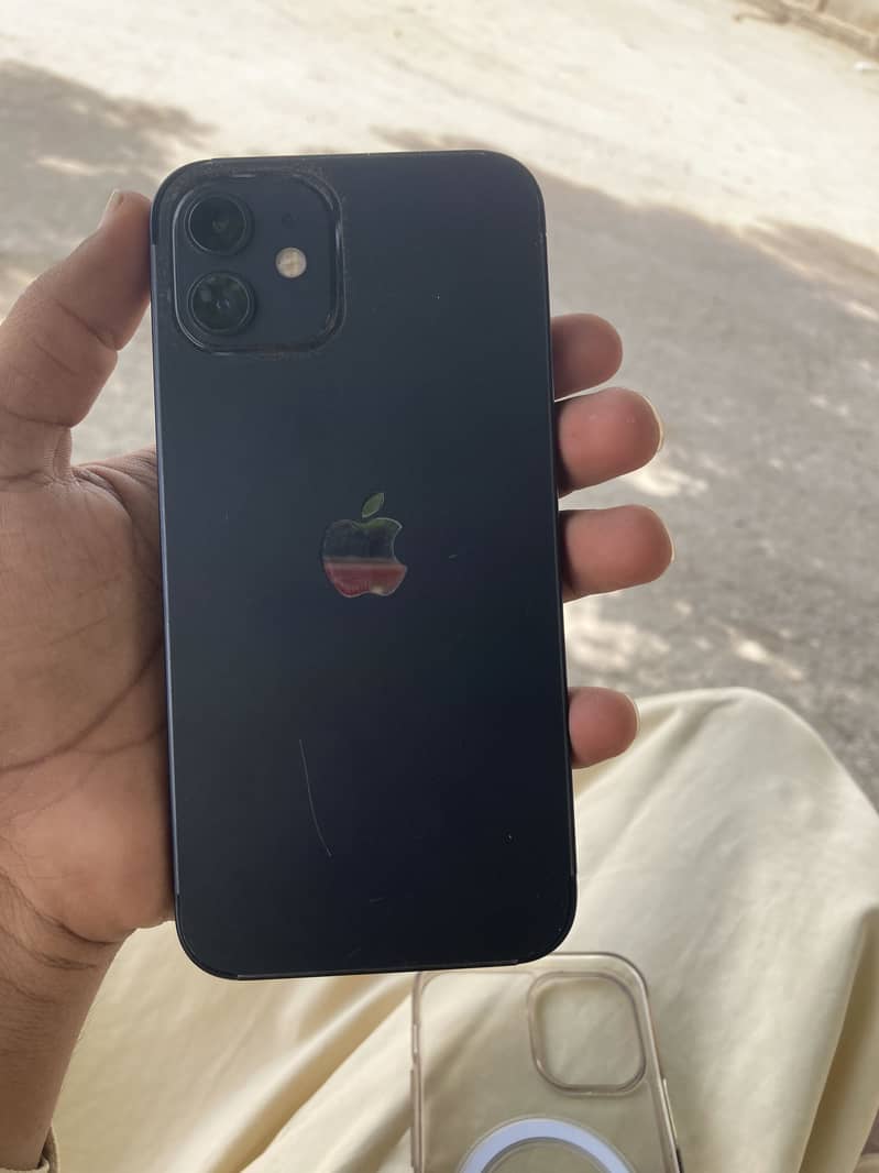 Apple iPhone 12 3