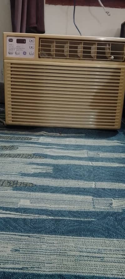 Window AC 1 Ton, used, good condition