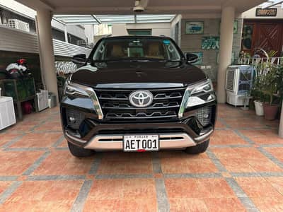 Toyota Fortuner 2.8 Sigma 4 2021 I Punjab registered
