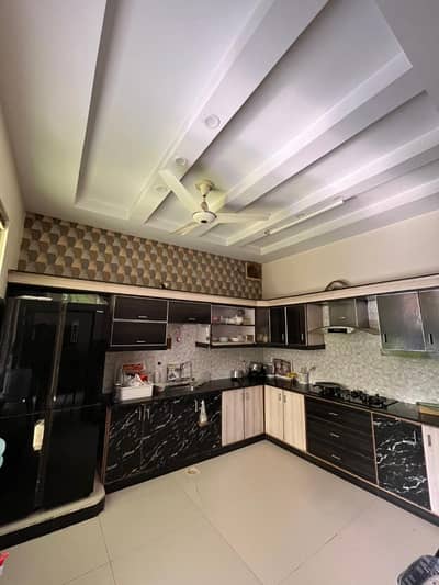 10 Marla House For Sale In Nasheman Iqbal Phase 2 - Block B1 Lahore