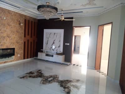 8 Marla Brand New House For Sale