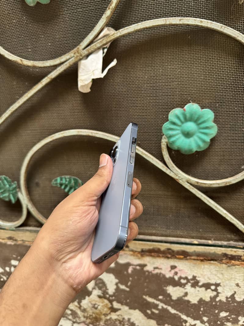 iPhone 13 Pro 1