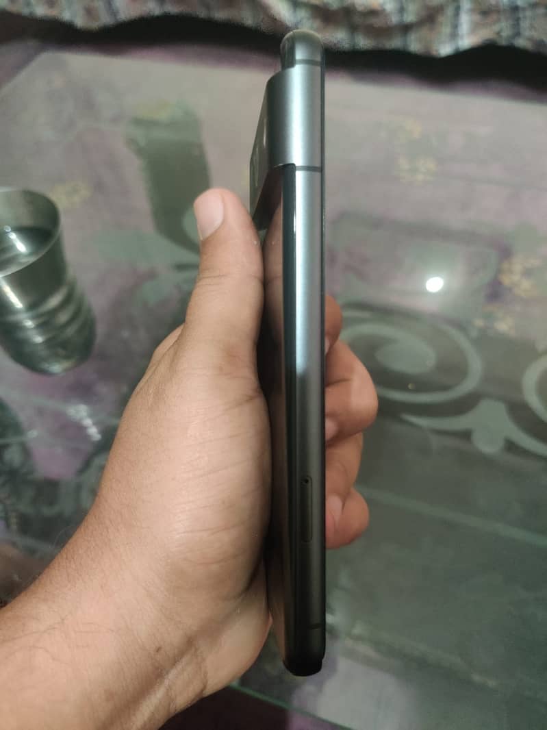 Google Pixel 8 2