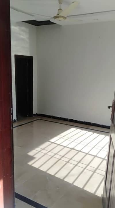 1 Kanal Separate Gate Upper Portion For Rent In Police Foundation